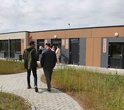 Naujuose moduliniuose nameliuose nakvoti galės 51 žmogus