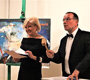 &bdquo;Aukcionuose reikia įtikinti auditoriją, sudominti papasakojus kažkokią istoriją,&ldquo; &ndash; sako Saulius Pilinkus ir Edita Mildažytė