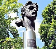 &bdquo;Daugiakultūriame Vilniuje paminklas pasaulio muzikantui Frankui Zappai žymi naują posovietinės &scaron;alies istorijos tarpsnį&ldquo;, - sakė vienas jo kūrėjų Saulius Pilinkus