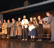 Varėnoje prasidėjo de&scaron;imtasis Dalios Tamulevičiūtės profesionalių teatrų festivalis