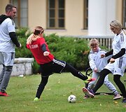 2019 metai, Paežeriai, &scaron;eimų futbolo turnyro Vieninga &scaron;eima varžybų akimirka.