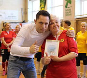 Martynas Karpavičius su Kybartų Kindermočiučių komandos vadove Rasa Stumbrienė