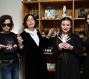 Aktorės Inga Mikutavičiūtė, Goda Piktytė, parfumerė Eglė Jonaitytė ir aktorė Eglė Grigaliūnaitė