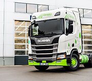 Į Lietuvą atvyko pirmieji suskystintomis gamtinėmis dujomis varomi &bdquo;Scania&ldquo; sunkvežimiai