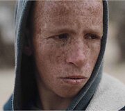 Kadras i&scaron; filmo &bdquo;Brolystė&ldquo;