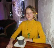Dailininkės iniciatyva Marijampolėje ant tunelio sienų įamžinami žmonių veidai