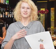 Dailininkės iniciatyva Marijampolėje ant tunelio sienų įamžinami žmonių veidai