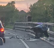 Vilniuje automobilis rėžėsi į atitvarus