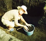 Giedrė Motuzaitė Matuzevičiūtė archeologinių tyrimų metu