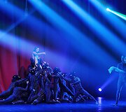 Akimirka i&scaron; miuziklo &bdquo;Eglė žalčių karalienė &Scaron;iauliuose
