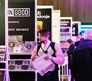 Antrosios dienos akimirka Vilniaus knygų mugės 2020 &bdquo;Muzikos salėje&ldquo;