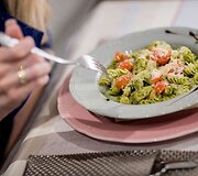 &bdquo;La pasta&ldquo; kasdienybė: 18 tonų miltų, tūkstančiai porcijų ir neblėstanti meilė makaronams