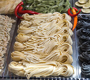 &bdquo;La pasta&ldquo; kasdienybė: 18 tonų miltų, tūkstančiai porcijų ir neblėstanti meilė makaronams