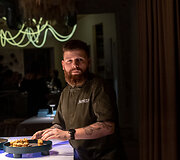 Profesionali darbuotojų apranga &ndash; raktas į restorano sėkmę