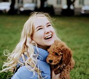 Gabija Kavaliauskaitė su &scaron;unimi