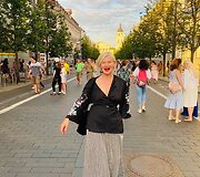 Sniegė Naku