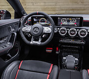 Naujieji &bdquo;Mercedes-Benz&ldquo; automobiliai