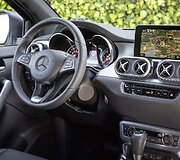 &bdquo;Mercedes-Benz&ldquo; pikapas