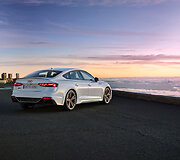&bdquo;Atnaujinti &bdquo;RS 5 Coup&eacute;&ldquo; ir &bdquo;RS 5 Sportback&ldquo; modeliai