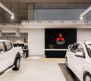 &bdquo;Mazda&ldquo; ir &bdquo;Mitsubishi&ldquo; salonas