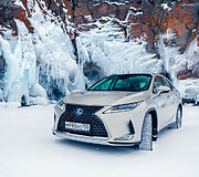 &bdquo;Lexus&ldquo; nuotykiai ant už&scaron;alusio Baikalo ežero