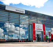 &bdquo;Toyota&ldquo; salonas Lietuvoje