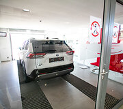 &bdquo;Toyota&ldquo; salonas Lietuvoje