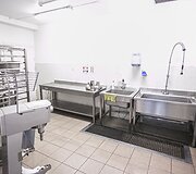 Santaros klinikų maisto tiekimo akimirka