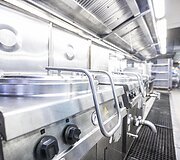 Santaros klinikų maisto tiekimo akimirka