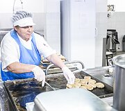 Santaros klinikų maisto tiekimo akimirka