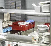 Santaros klinikų maisto tiekimo akimirka