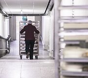 Santaros klinikų maisto tiekimo akimirka
