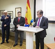 Parodos atidarymo akimirka