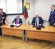 Parodos atidarymo akimirka