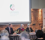Tarybos posėdžio akimirka