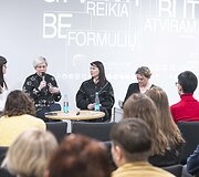 Pokalbis &bdquo;Ko jos dar nori? Moterų profesinė padėtis menų srityse&ldquo;