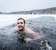 &Scaron;vento Valentino diena palydėta maudynėmis