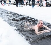 &Scaron;vento Valentino diena palydėta maudynėmis