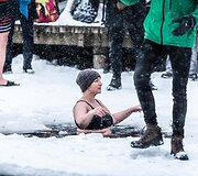 &Scaron;vento Valentino diena palydėta maudynėmis