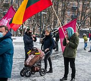 Kvietime į protestą skelbta: &bdquo;Latvijoje, Estijoje, Vokietijoje, Lenkijoje, kitose ES &scaron;alyse žmonės kovoja už savo Teises ir Laisves, tik Lietuvoje kažko apsnūdę laukiame.&ldquo;