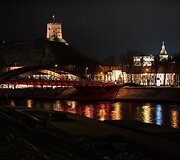 Sostinės tiltai nu&scaron;vietė trispalvės spalvomis