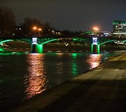 Sostinės tiltai nu&scaron;vietė trispalvės spalvomis