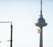 Ant televizijos bok&scaron;to pakelta trispalvė