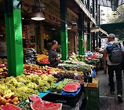 Darbą biure vilnietės Monika ir Ieva i&scaron;keitė į metų trukmės kelionę aplink Europą