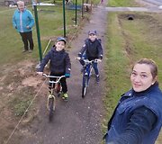 Inga Sabonienė su sūnumis dvyniais Neitu ir Benu