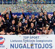 Lietuvos moterų tinklinio čempionate &ndash; dramati&scaron;kas &bdquo;Kauno-VDU&ldquo; triumfas