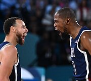 Stephenas Curry ir Kevinas Durantas