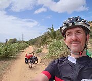 Tomo kelionė dviračiu po Azijos &scaron;alis 