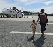 Martyno, Ievos ir jų dukters Anelės kelionė po Aziją 