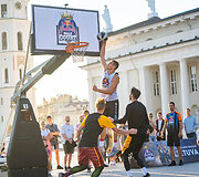 Paai&scaron;kėjo, kas atstovaus Lietuvai &bdquo;Turkijoje&ldquo; vyksiančiame &bdquo;Red Bull Half Court&ldquo;